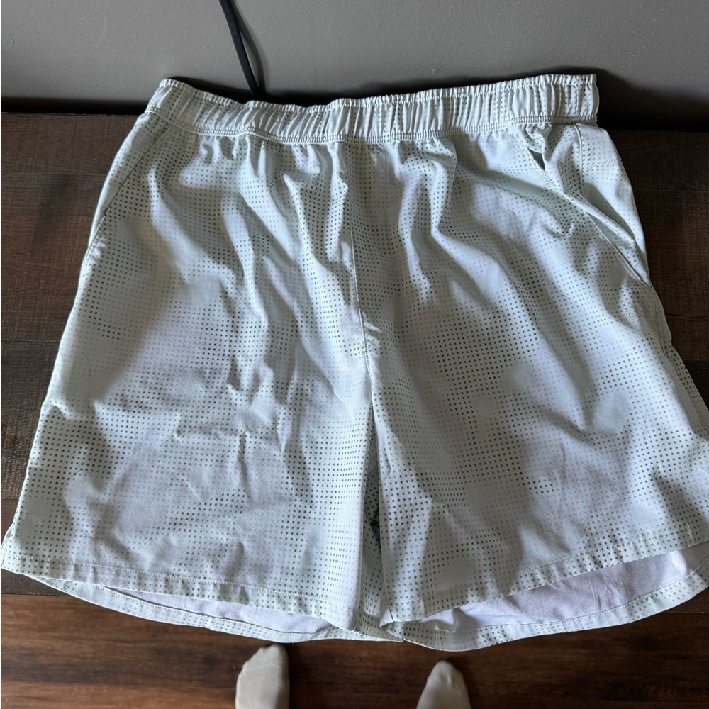 DSG Green and White Athletic Shorts Lightweight Elastic